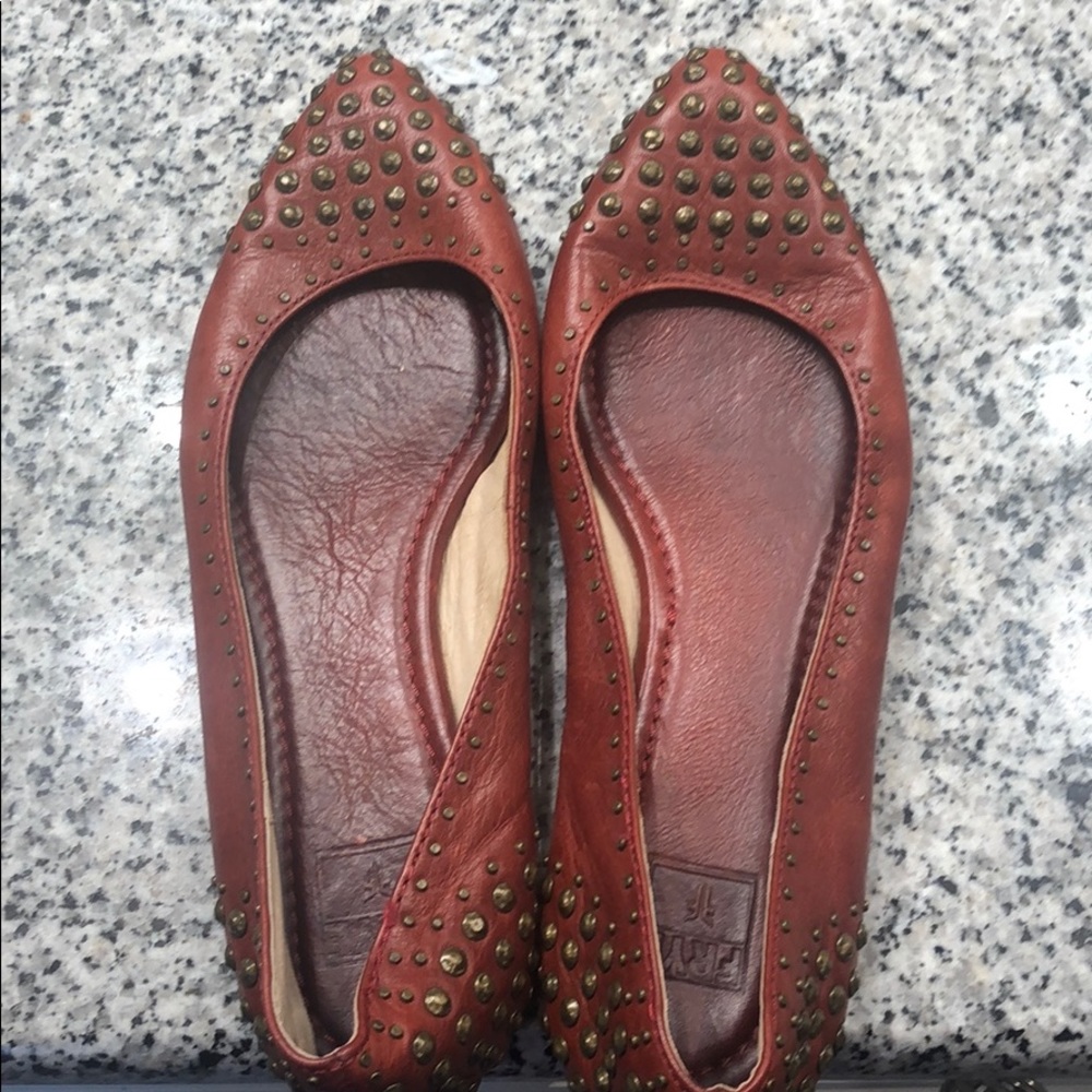 Frye flats